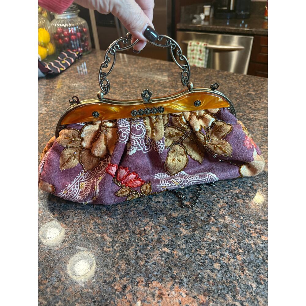 Vintage Velia Tortoise Frame Beaded Floral Clutch - Picture 4 of 12
